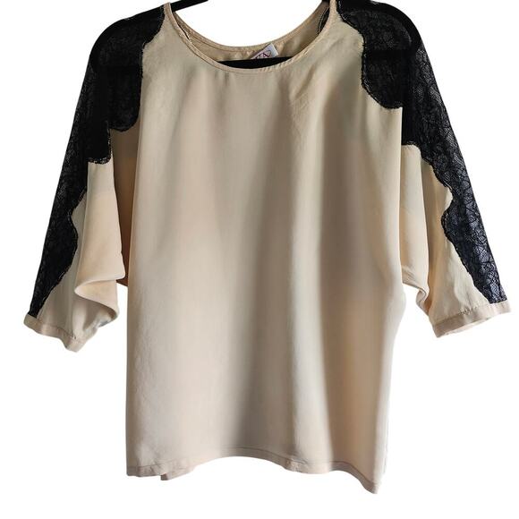 AKA New York Silk Peach/Pink Blouse with Black Lace Sleeves Size Small - Picture 1 of 9